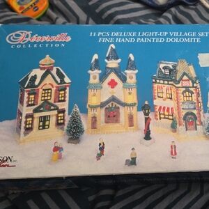 Christmas Village Light-Up Set